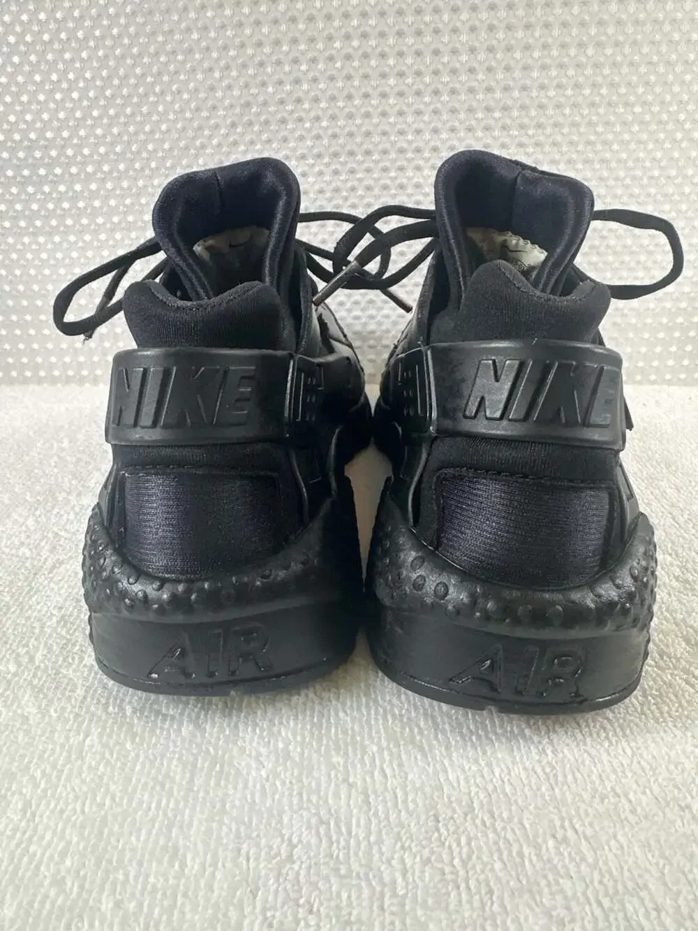 Nike Air Huarache Run Triple Black Women's Size 9